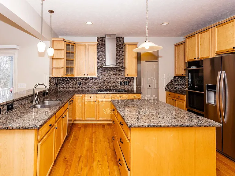 8240 Talbot Cir — Photo 11