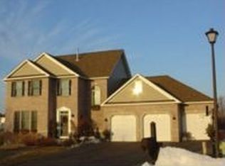 7921 Kiberly Ln N, Maple Grove, MN 55311