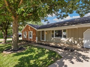 1230 Brigadoon Dr, Dixon, IL 61021