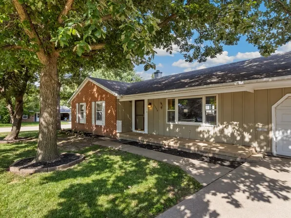 1230 Brigadoon Dr, Dixon, IL 61021