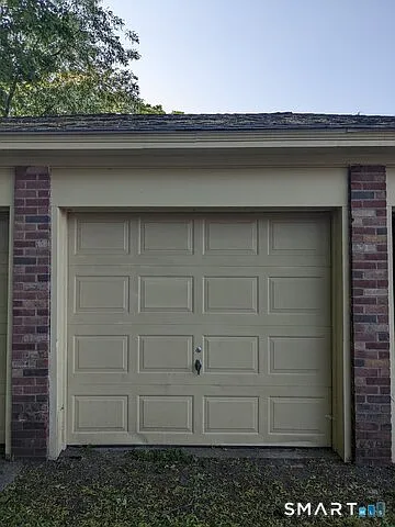 2 bed, 932 sqft, $2,000 — Photo 2