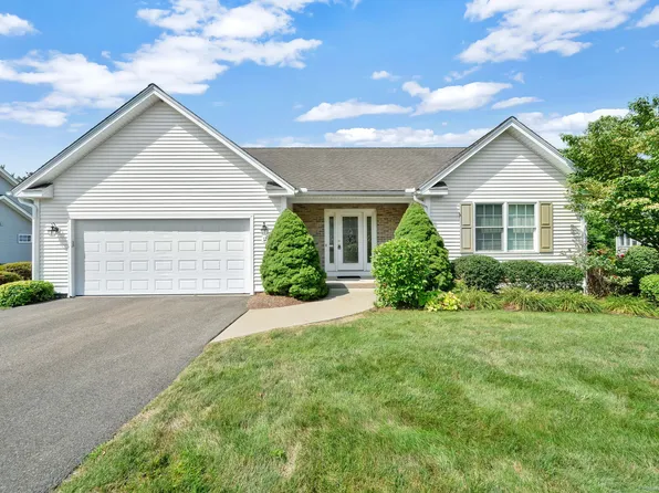 12 Shepard Lane #12, Enfield, CT 06082