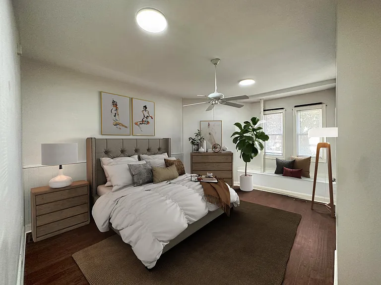 2528 Poplar St #1 — Photo 3