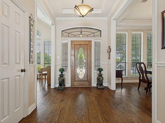 3rd image of 3411 Cedar Hill Ct