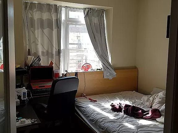 5th image of 142 Graham Ave #1L