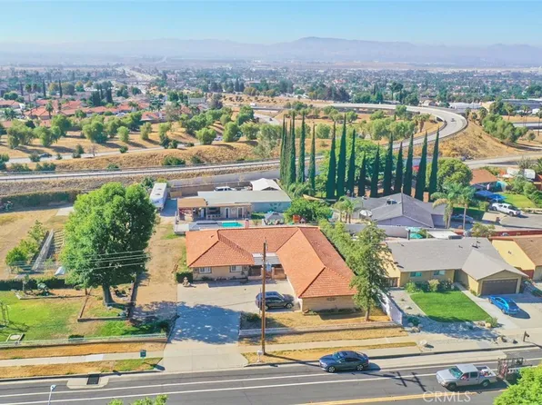 3931 Atlantic Ave, Highland, CA 92346