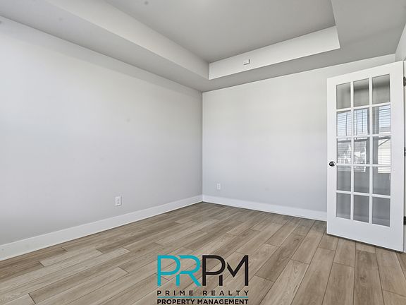 4th image of 2 Thornfield Dr #2