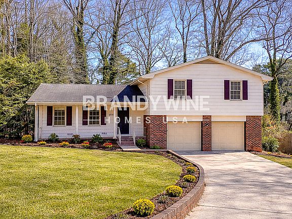 2nd image of 2248 Emerald Springs Dr