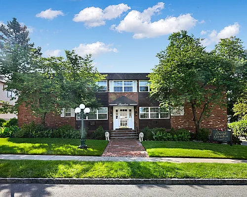 12 Brookside Ave #2 Photo 1