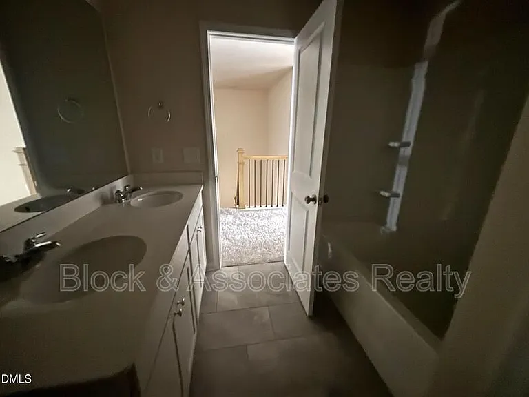 268 Abbots Mill Dr — Photo 29
