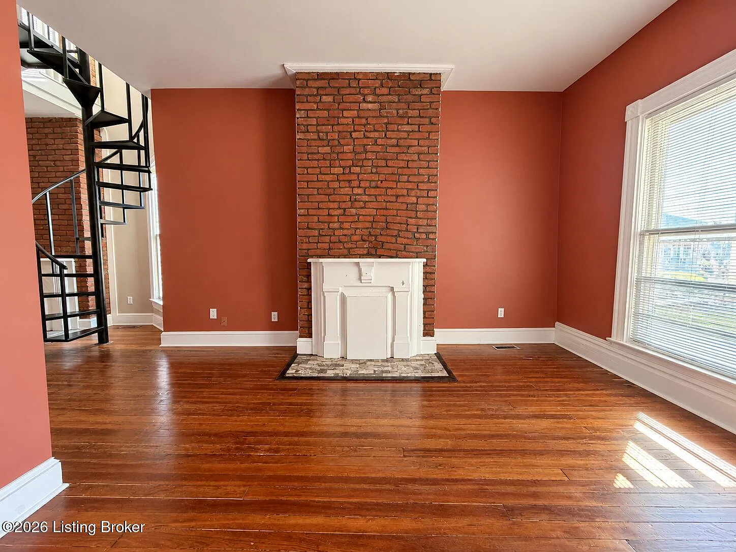2 bed, 1.0 bath, 950 sqft, $1,095 — Photo 4