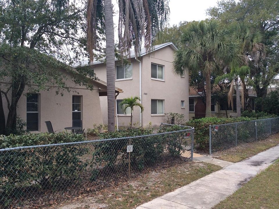 Common Area Yard
