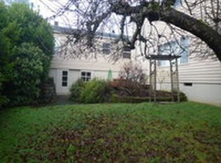 1156 N Collier St, Coquille, OR 97423