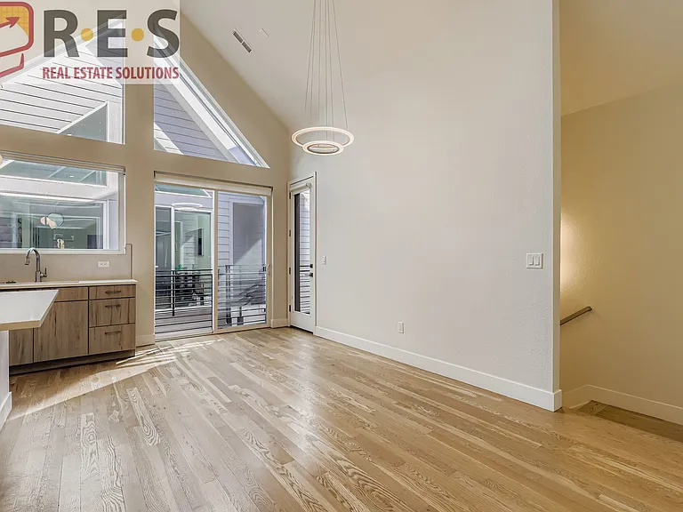 3411 N Albion St #2 — Photo 6