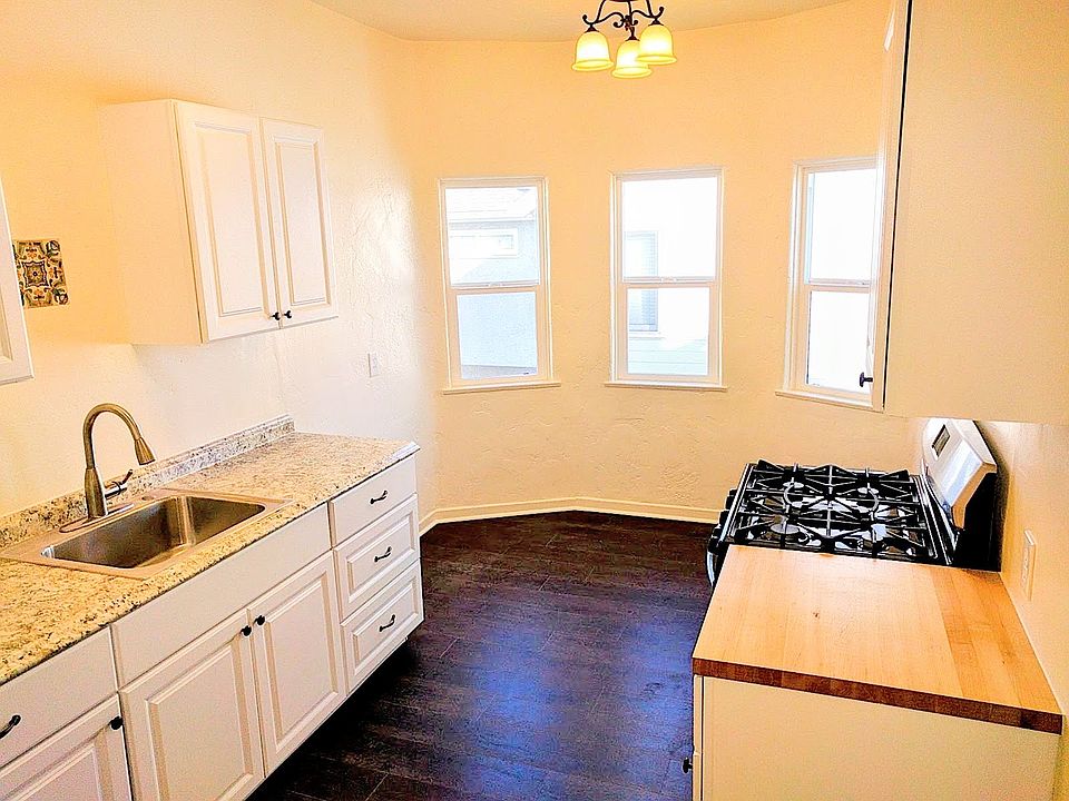 2nd image of 4122 Van Buren Pl #1