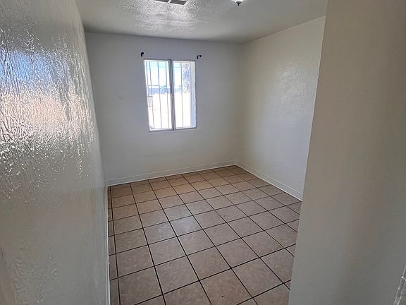 5th image of 3908 S 5th Ave #A