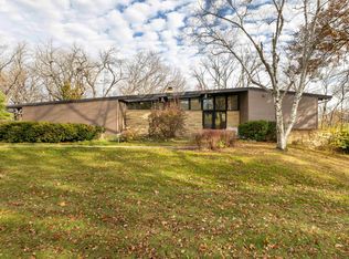 12350 Barony Dr, Dubuque, IA 52001