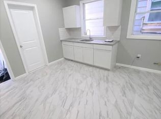 782 S 15th St, Newark, NJ 07108
