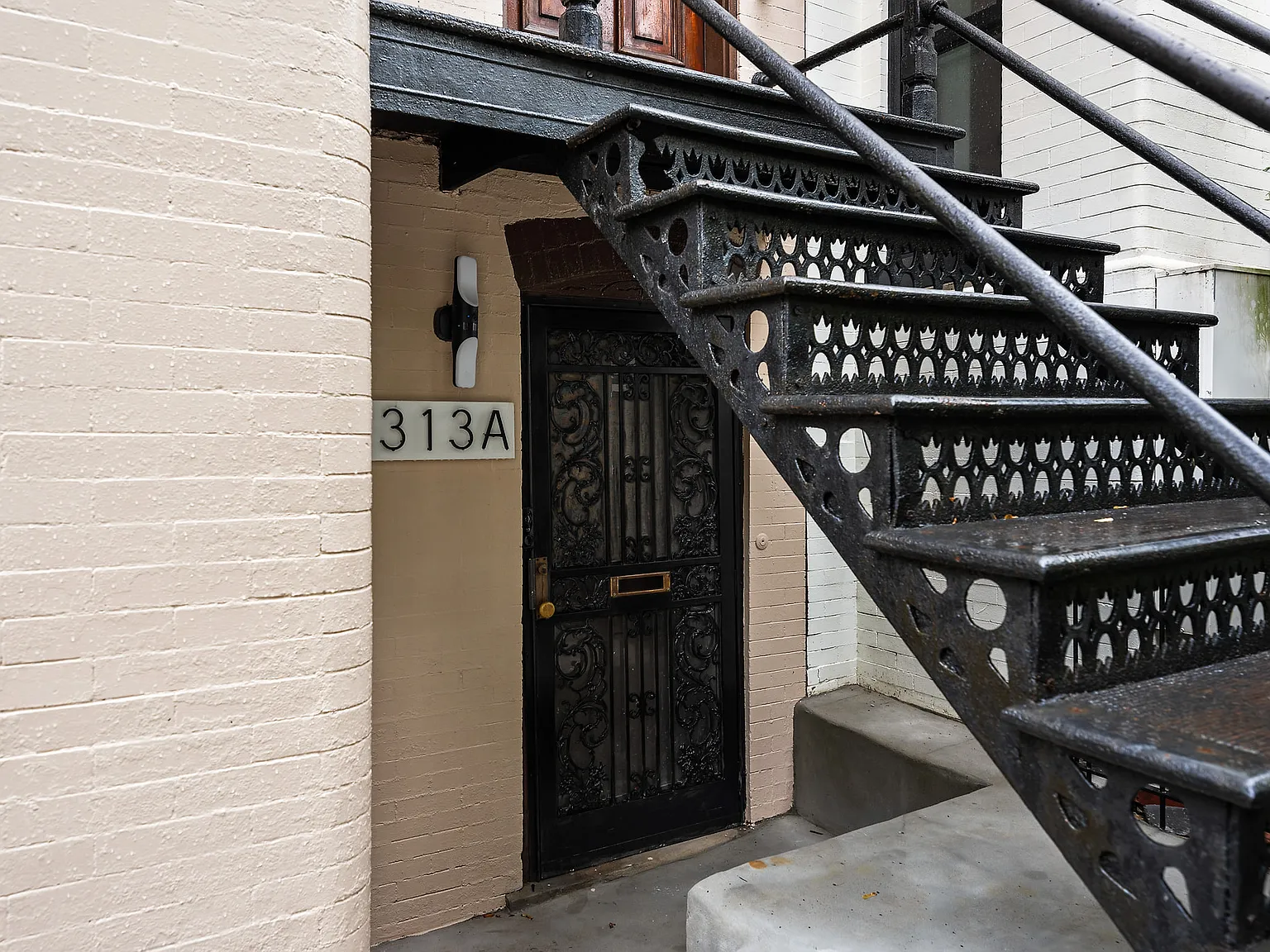2 bed, 800 sqft, $3,150 — Photo 2