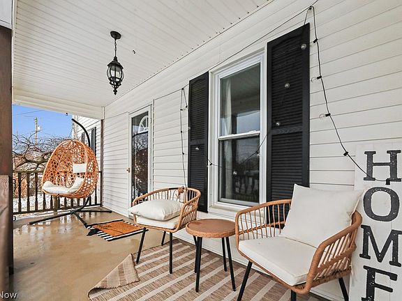 5th image of 2420 Beechwood Ave