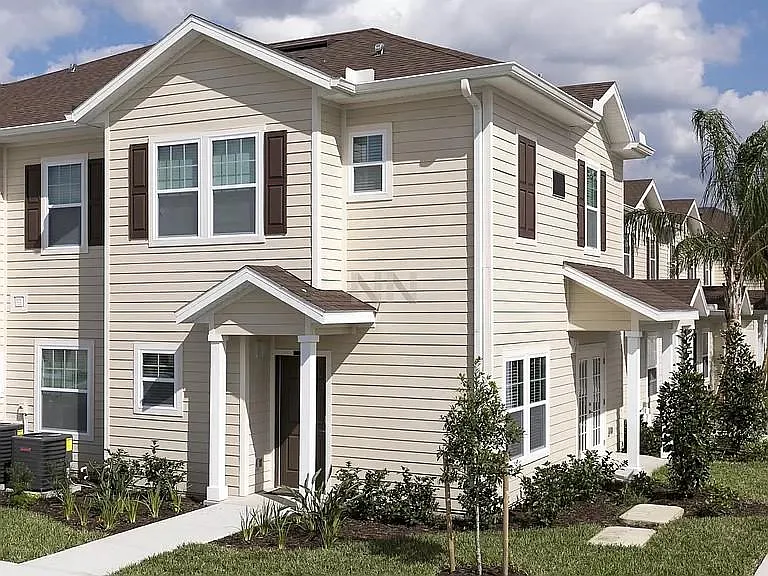 4 bed, 1694 sqft, $2,475 — Photo 1