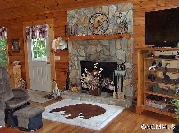 5th image of 289 Friar Tuck Ln