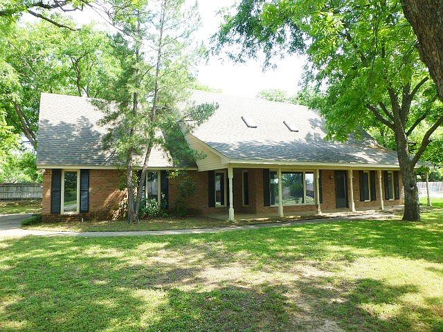 1st image of 6003 Oakwood Ct