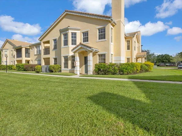 120 SW Peacock Boulevard #11-101, Port St Lucie, FL 34986