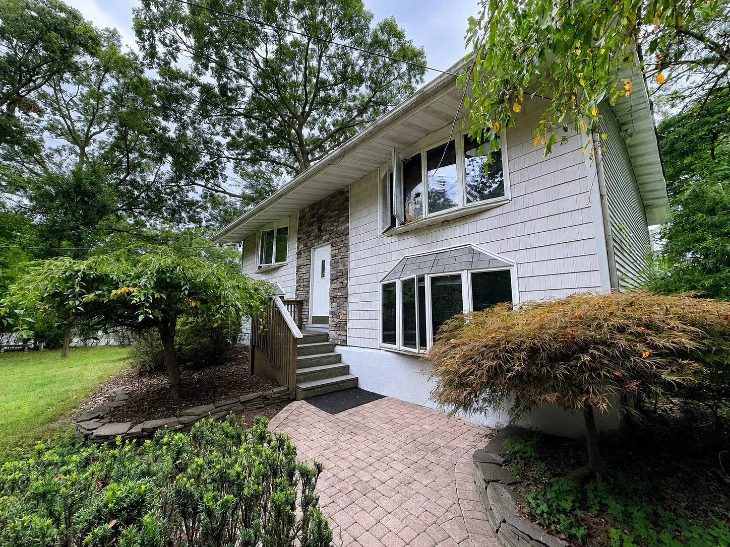 Longhorn Ln, East Setauket — Photo 1