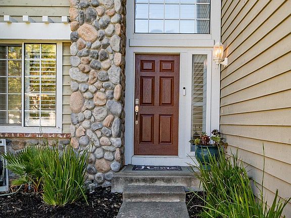 4th image of 2920 Willow Court