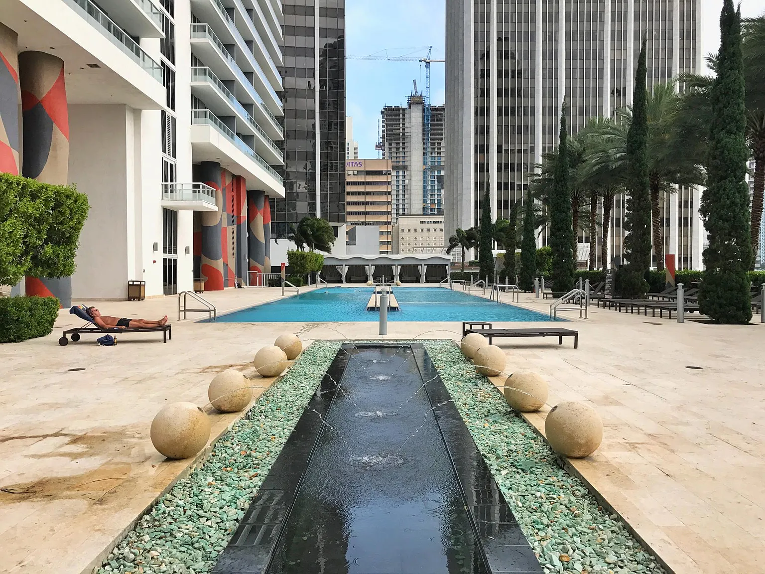 1 bed, 952 sqft, $5,000 — Photo 2