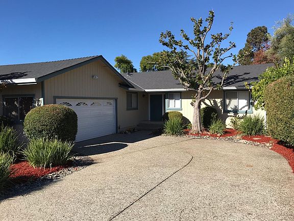 2nd image of 2735 Fountain Oaks Dr