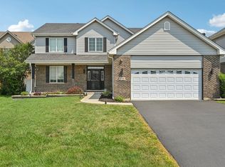 1990 Astor Ln, Addison, IL 60101