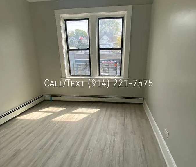33 Tuckahoe Rd #2F — Photo 1