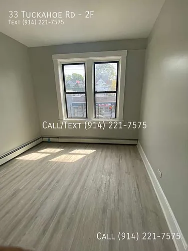 33 Tuckahoe Rd Photo 1