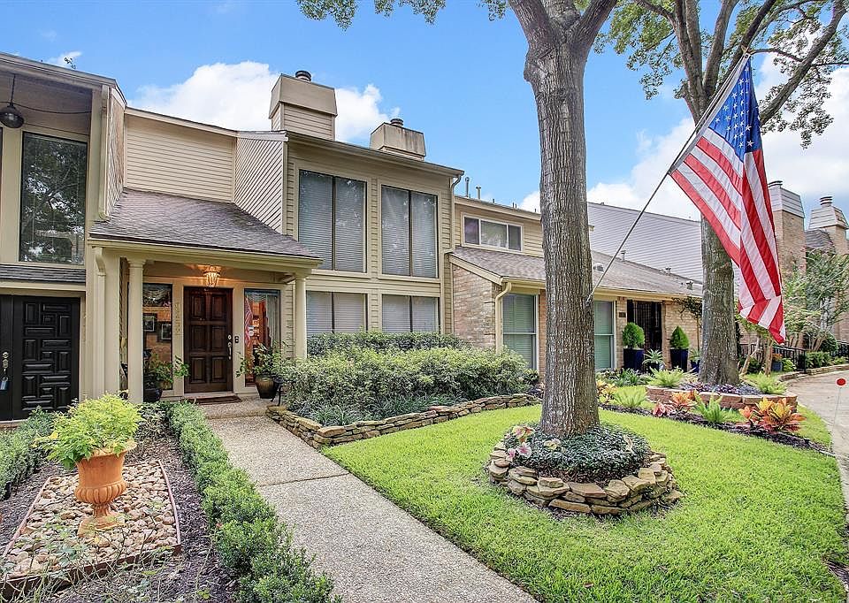 1st image of 9352 Briar Forest Dr