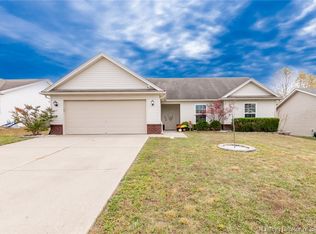 12116 Meriwether Dr, Sellersburg, IN 47172