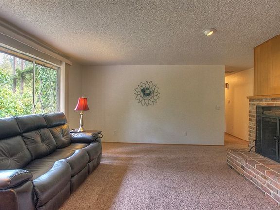 3rd image of 14619 106th Avenue Ct E
