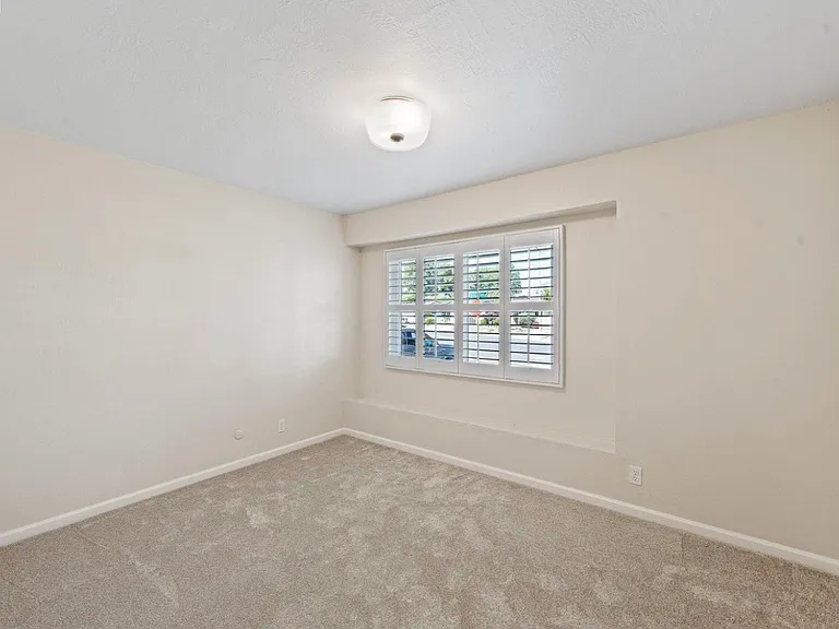 8796 Bandon Dr — Photo 20