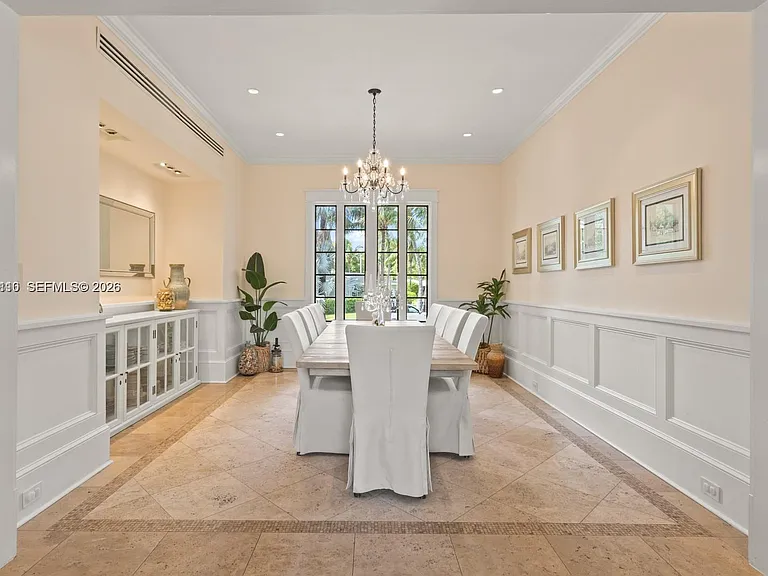 685 Harbor Ln — Photo 18