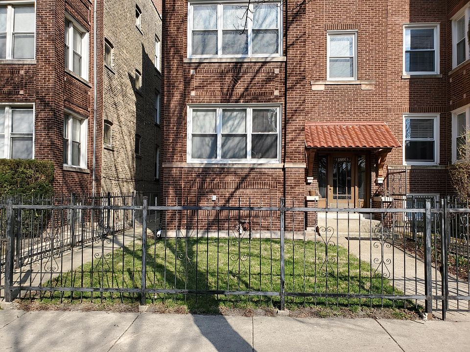 1st image of 4735 N Washtenaw Ave #Basement