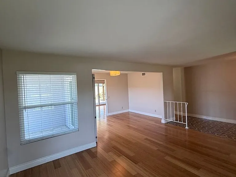 927 Redlen Ave — Photo 9