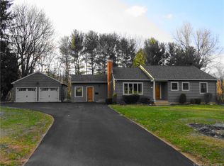 32 Glenview Dr, Bristol, CT 06010