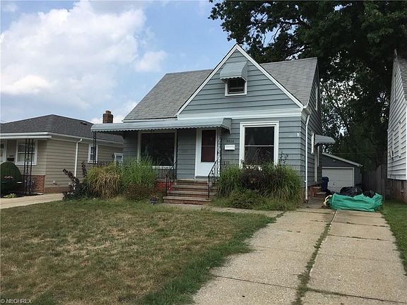 2nd image of 8806 Pinegrove Ave