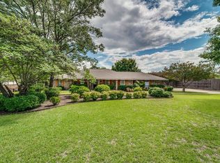 720 Spinner Rd, Desoto, TX 75115