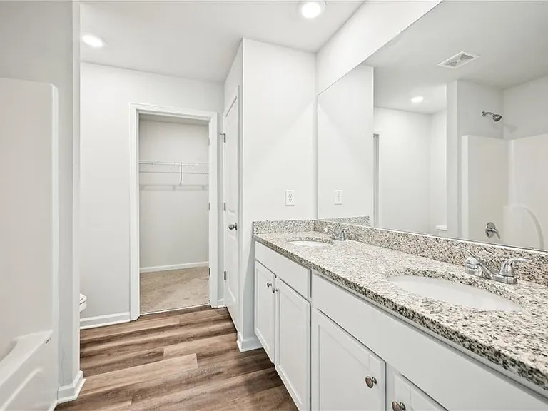 4437 Ben Hill Rd — Photo 29