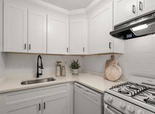 42 West St APT 10, Randolph, MA 02368