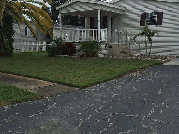 3rd image of 158 Sand Pebble Cir