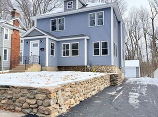 122 Copperfield Rd, Worcester, MA 01602