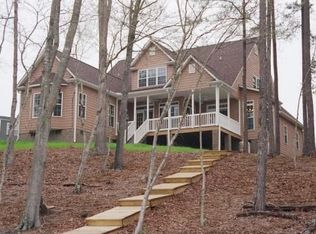 157 Uwharrie Landing Ave, Mount Gilead, NC 27306